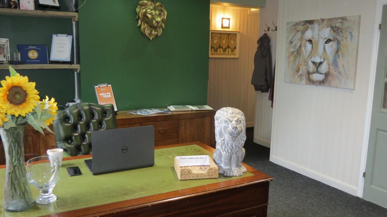 The Lion Waddesdon Hotel Buitenkant foto